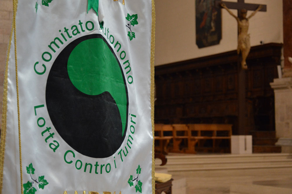 Giornata del Malato Oncologico, il Calcit la celebra con una SS. Messa e la tradizionale deposizioni di fiori alla Madonna. Tutto in diretta TV