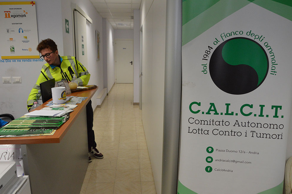 Seconda giornata gratuita di prevenzione del Calcit per i “Nevi”: 100 i controlli nell’ambulatorio solidale “Noi con Voi” grazie all’equipe medica del prof. Romita